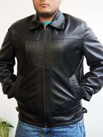 2 side entry pockets on men's black genuine leather bomber jacket
