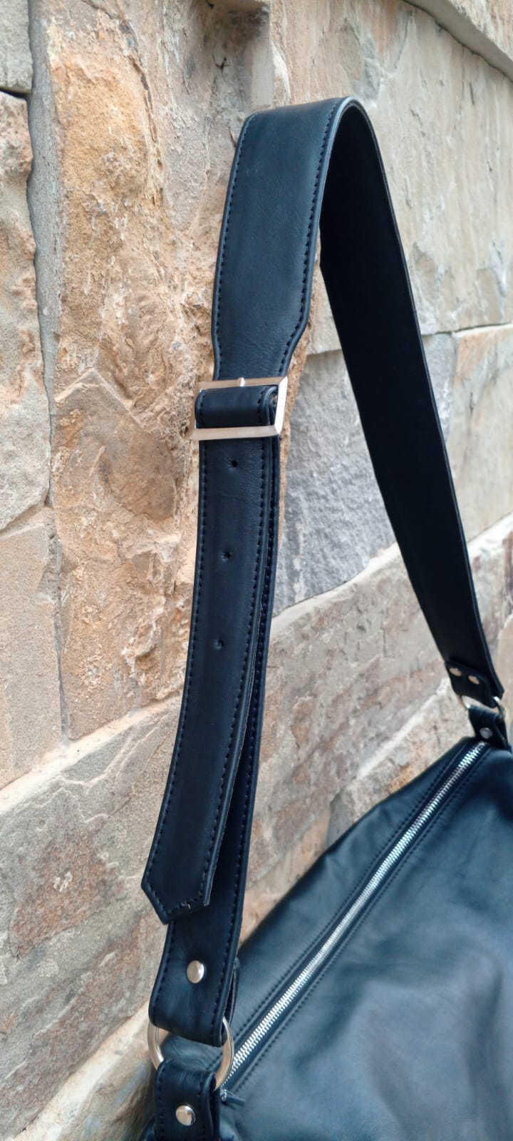 Leather crossbody bag wide adjustable strap sliding buckle
