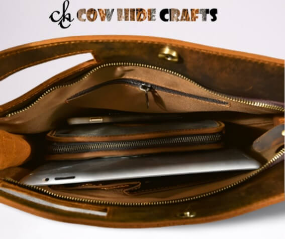 Brown leather square bag magnetic closure