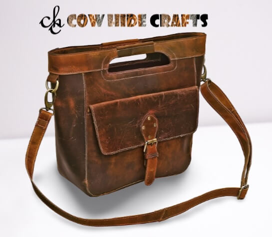 Distressed leather shoulder bag vintage style