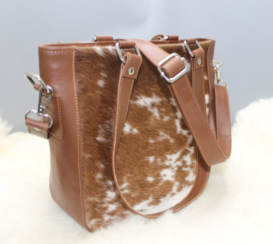 Women Messenger Bag image 0