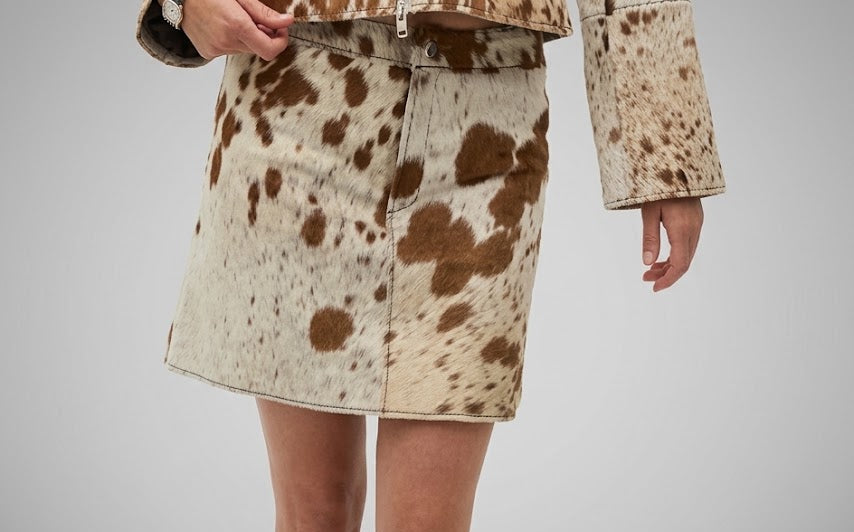 Knee-length cowhide wide-leg shorts front view