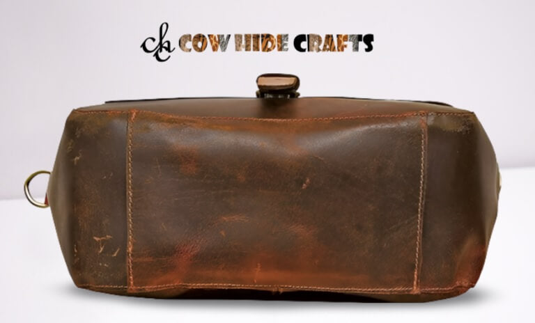 Vintage leather crossbody bag