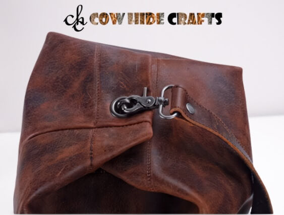 Crossbody vintage leather duffle bag 