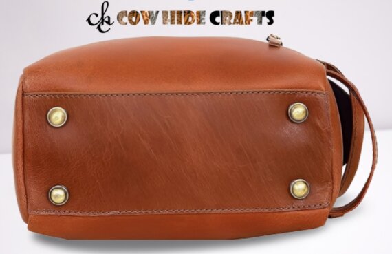 Bathroom vanity crazy horse vintage leather pouch.